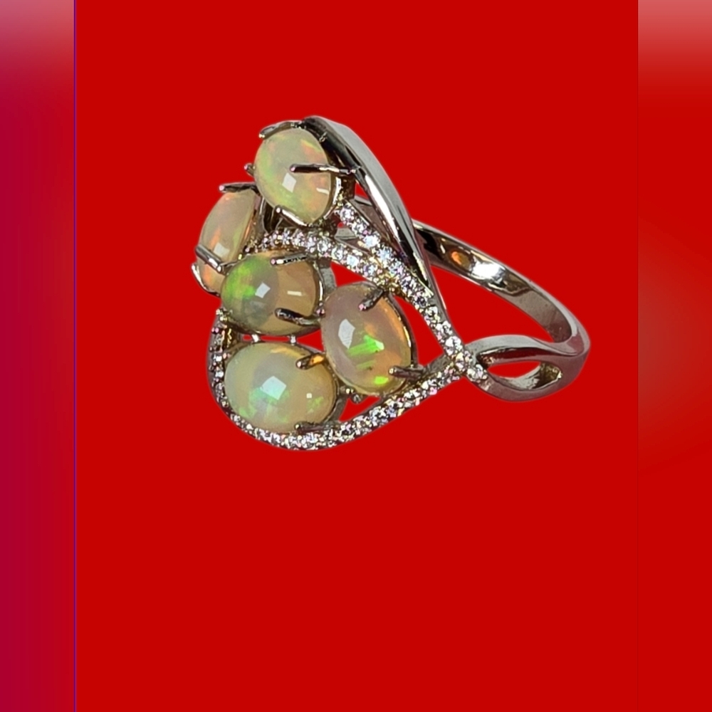 925 Sterling Silver Ring with Natural White Opals & CZ - Picture 4 of 9